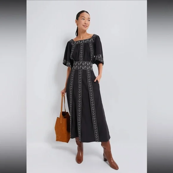 TUCKERNUCK Embroidered Alea Half-Sleeve Top — S - Picture 4 of 8